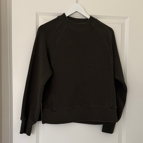 Varley Olive Ribbed Top - Picture 1 of 2